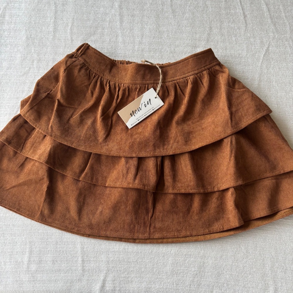New In Cattle Call Corduroy Ruffle Tiered Mini Skirt Camel Brown NS50014 S‎